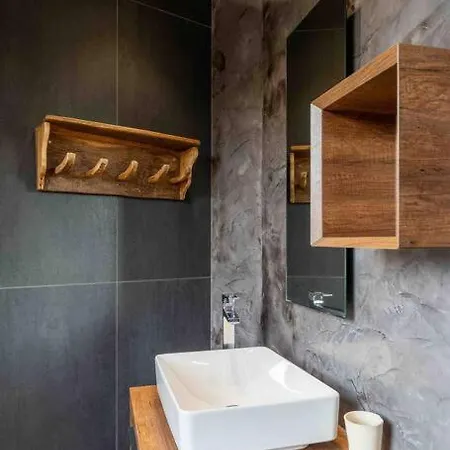 Bodetour, Tour Charmante Pour Un Sejour Insolite Willa