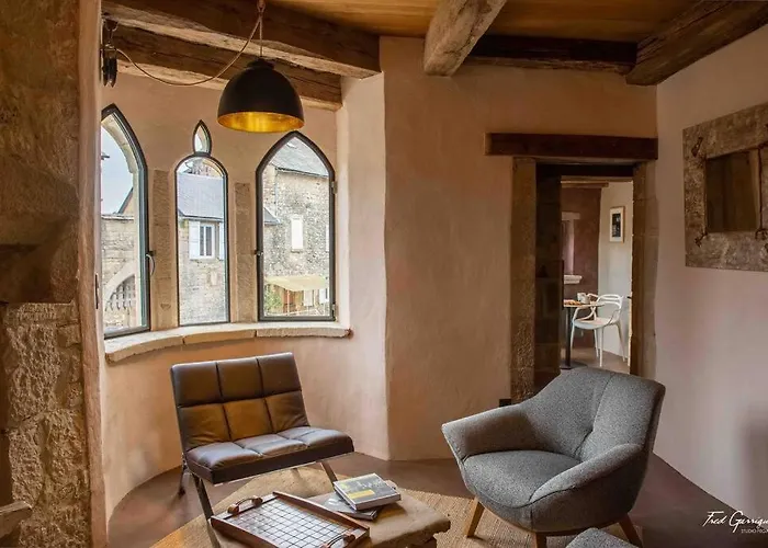 Bodetour, Tour Charmante Pour Un Sejour Insolite * Vimenet